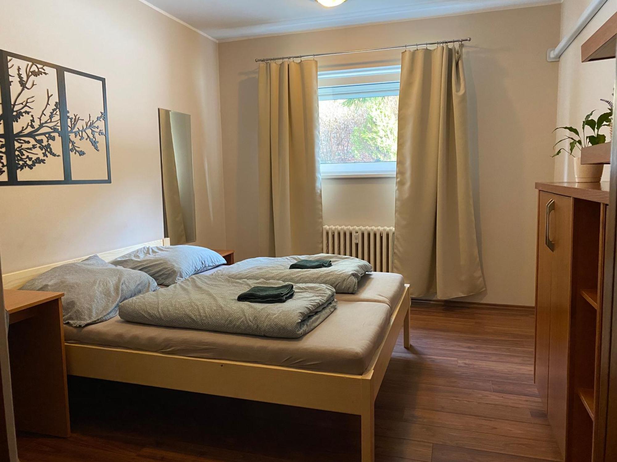 Zen Zone Hostel 브라티슬라바 외부 사진